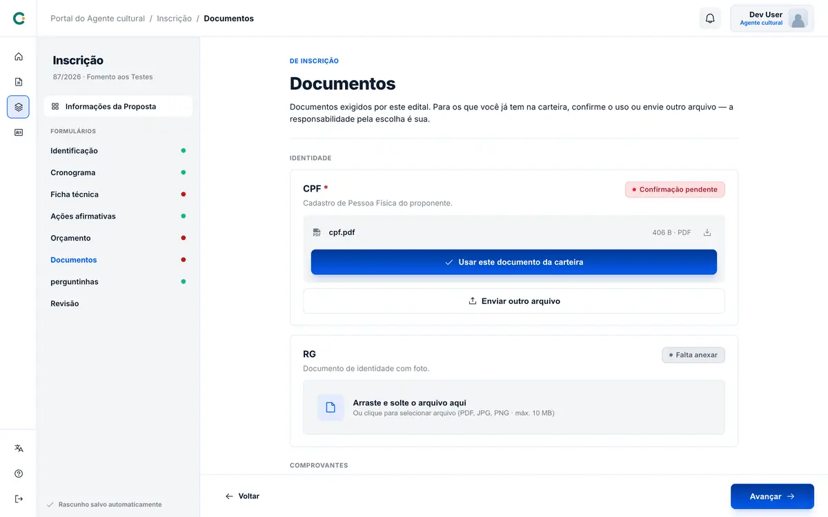 Tela de documentos da inscrição com a recomendação da carteira e as opções de usar ou enviar outro arquivo.