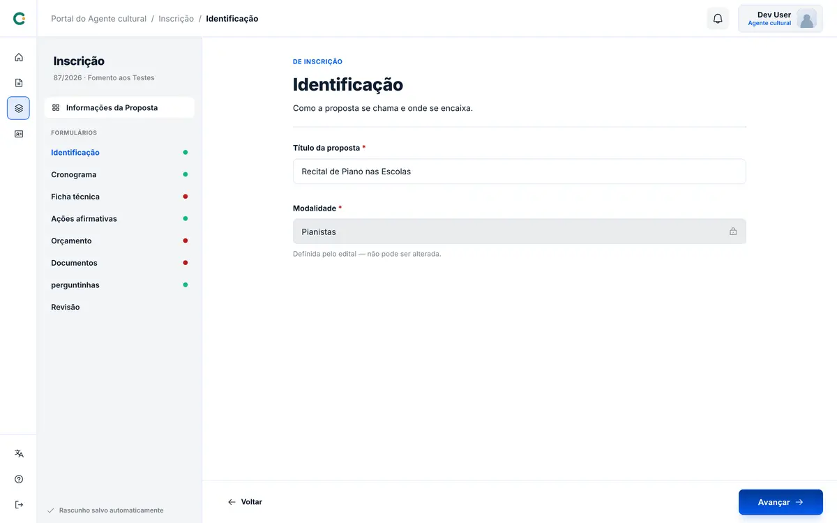 Formulário de identificação com o título da proposta e a modalidade travada.